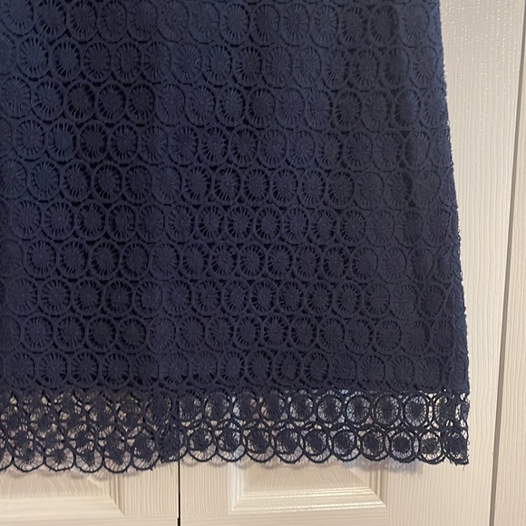 NWOT LOFT lace overlay skirt in navy blue size 4 - Picture 4 of 9